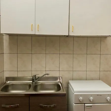 Ξενοδοχείο με διαμερίσματα Tiglio Βιέστε